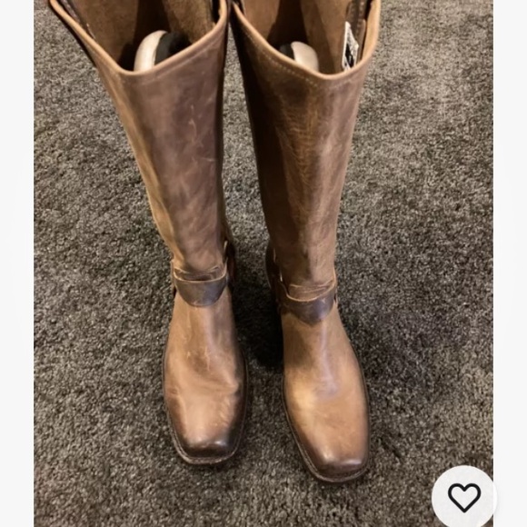 Womens Fyre Boot in size 10 wore 1 time In Excellent Condition - Picture 5 of 6